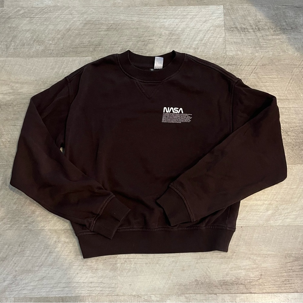 H&M Divided XS Brown NASA Crewneck